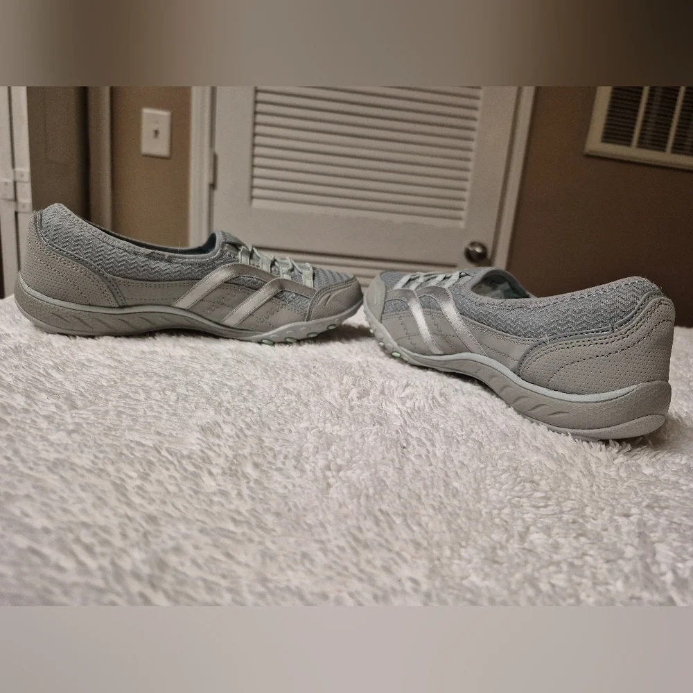 Skechers Kids' Light Gray Sneakers